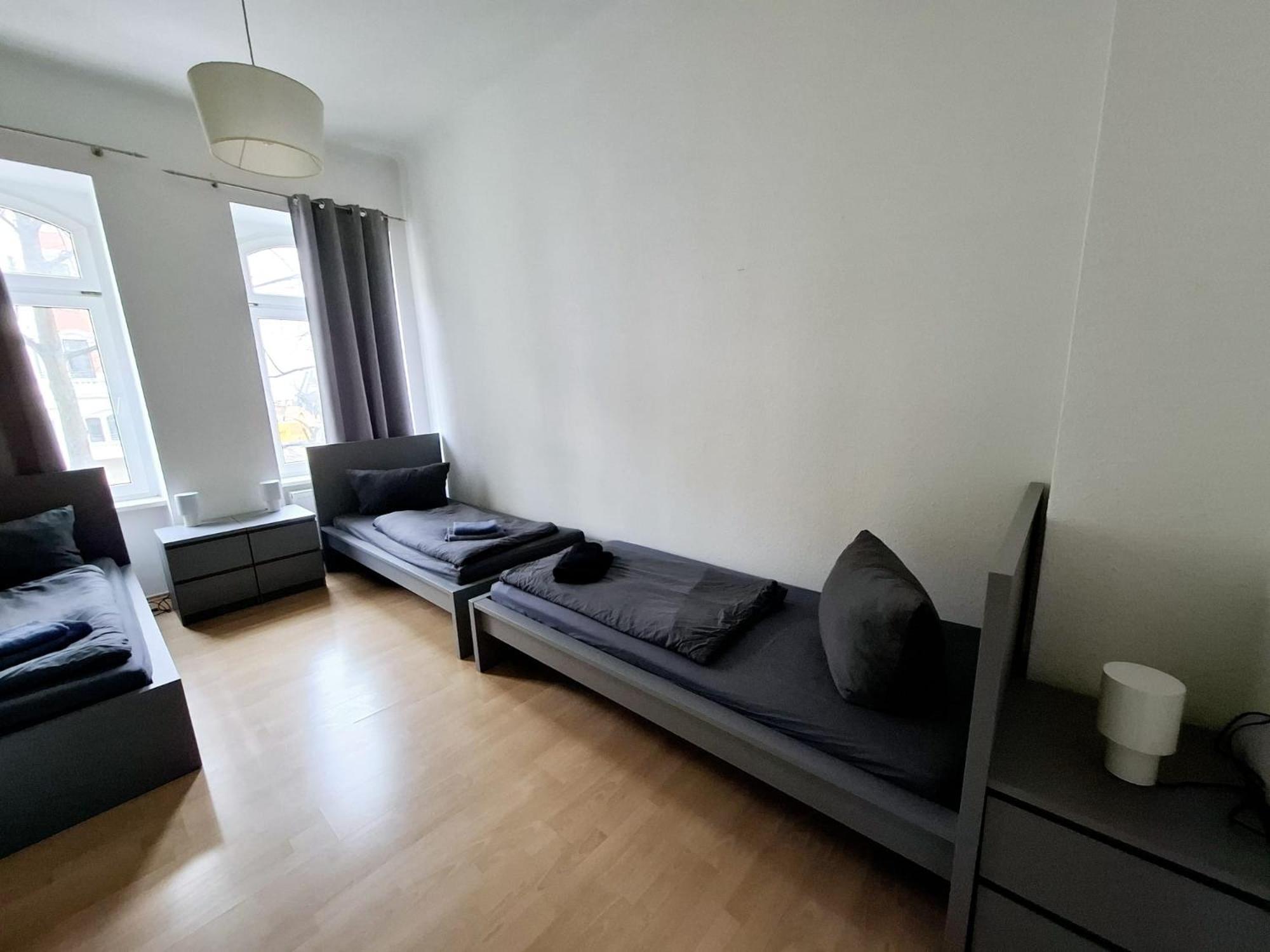 Altbauwohnung Direkt An Der Karli Mit Balkon - Netflix Inklusive Apartment Leipzig